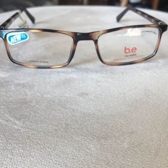 HUGE MYSTERY BOX LOTS OF NEW EYEGLASSES EYEWEAR DESIGNER FRAMES MENS LADIES - Picture 3 of 5